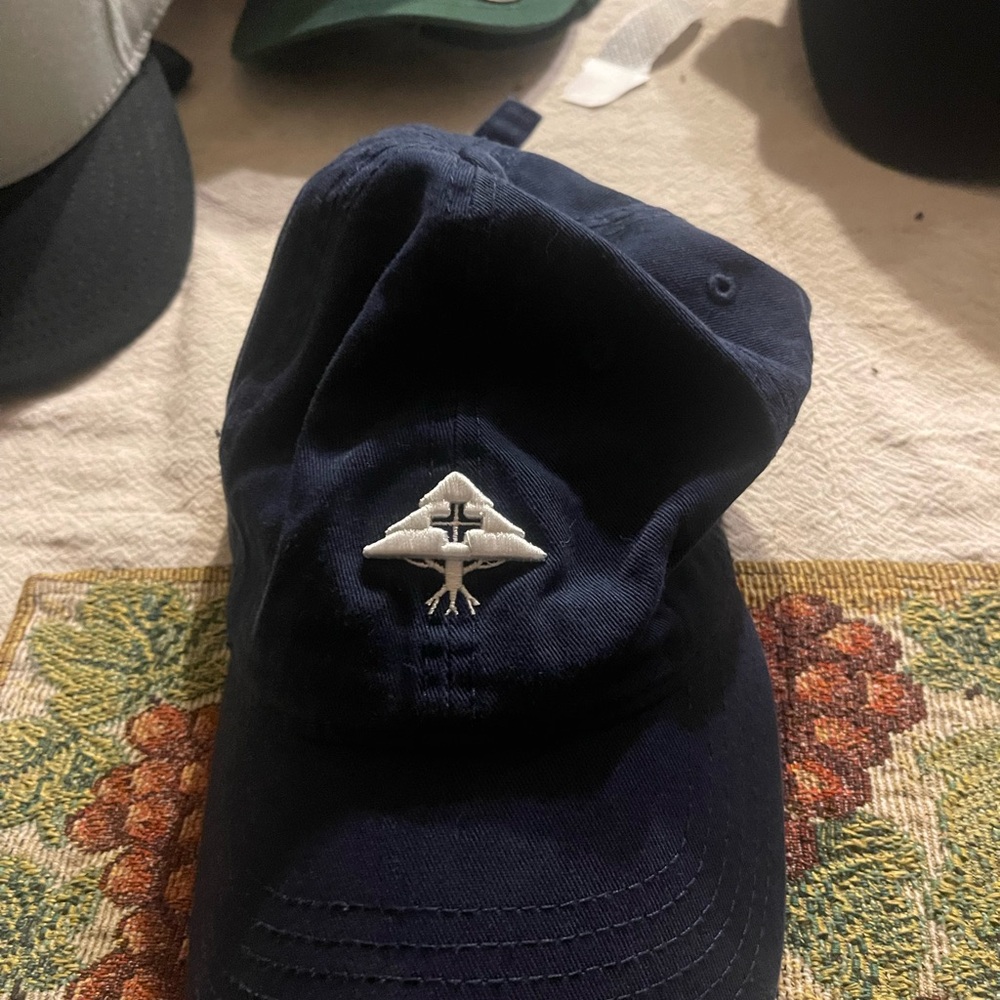 Lrg hat